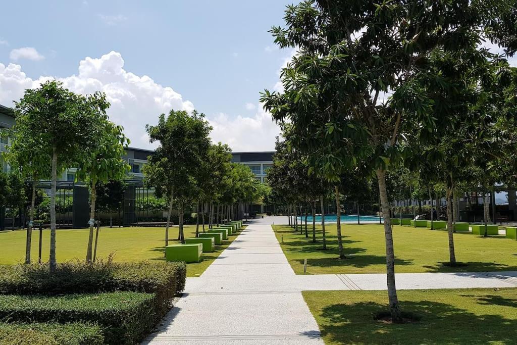Mountain View @ The Loft Imago, 2bedroom 5pax Apartemen Kota Kinabalu